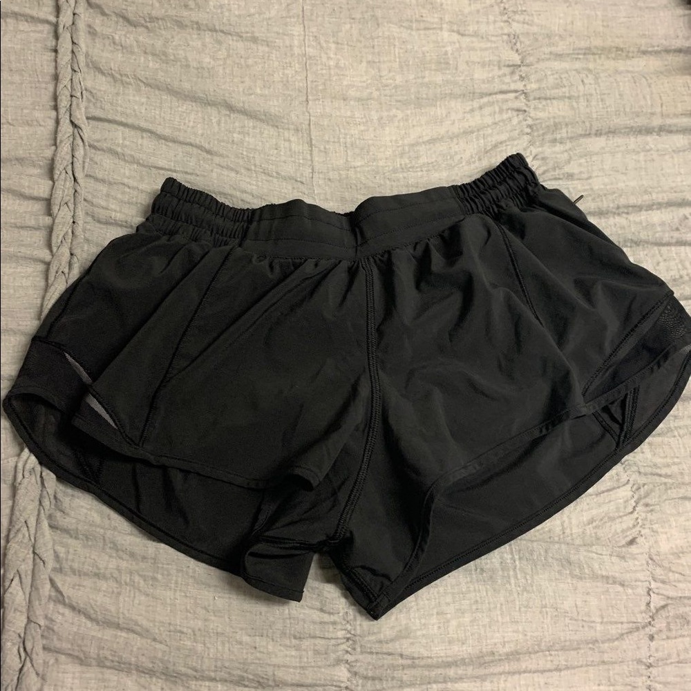 Size 8 with 2.5 inseam